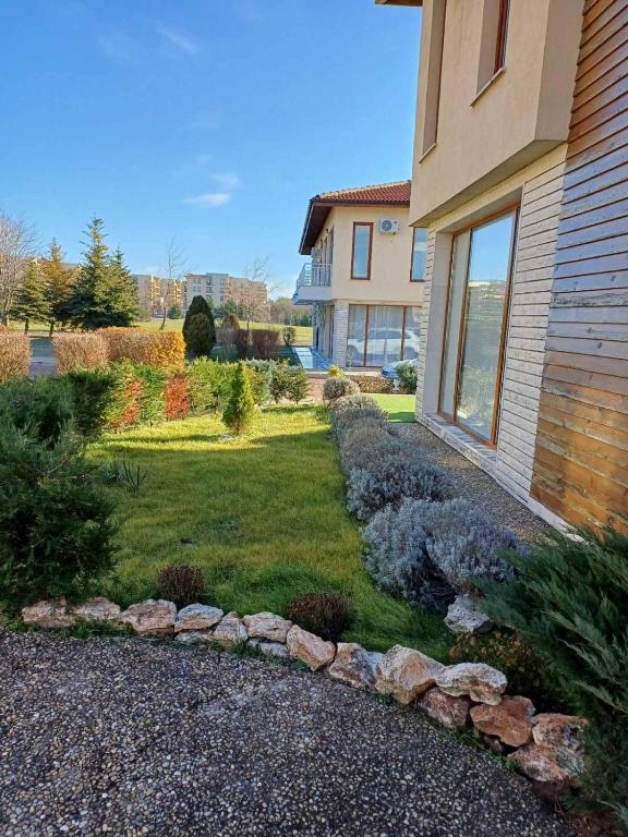 Zahrada ubytování Lighthouse 3 bedrooms villa F36
