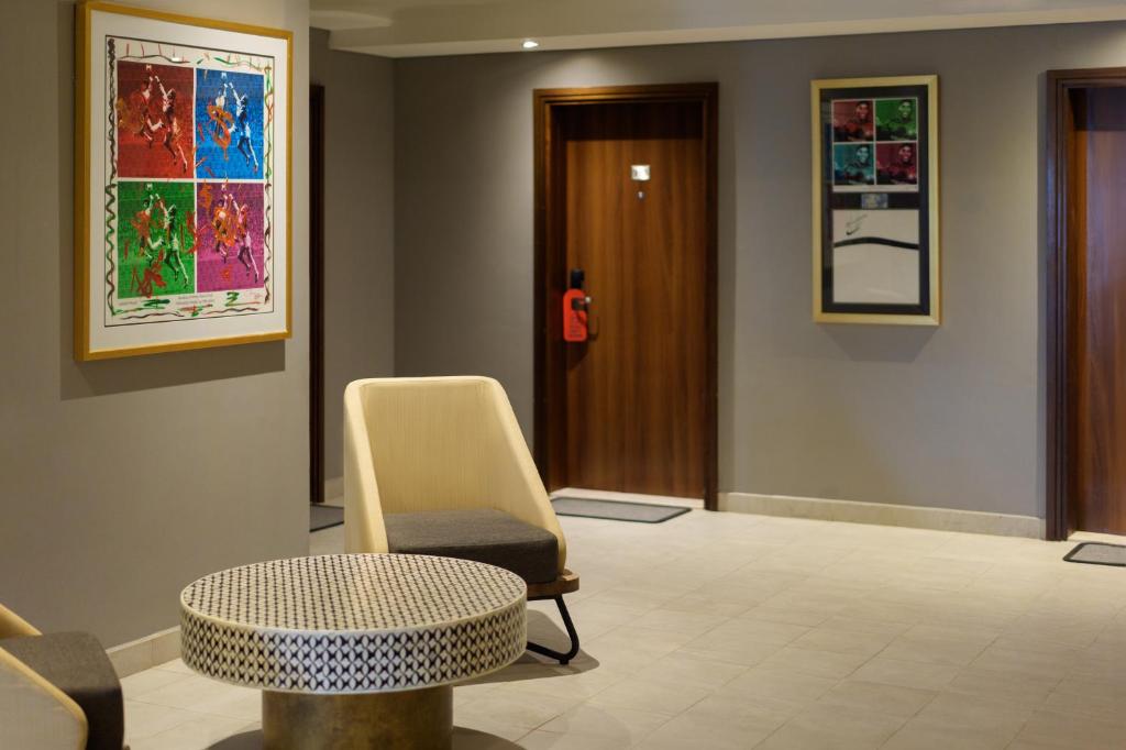 Emirates Sports Hotel, Dubai Sports City - Resim 21