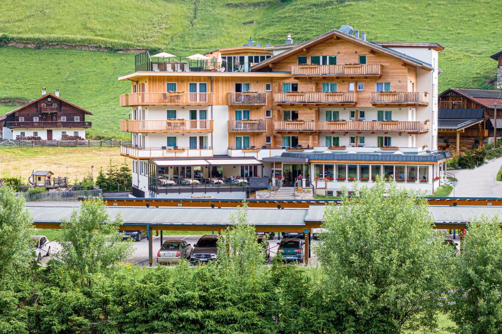 Budynek, w którym mieści się hotel