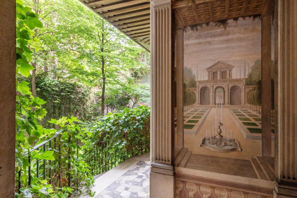 Classy Heritage Home, Milan City Center, 7 guests, By HouseinMilano