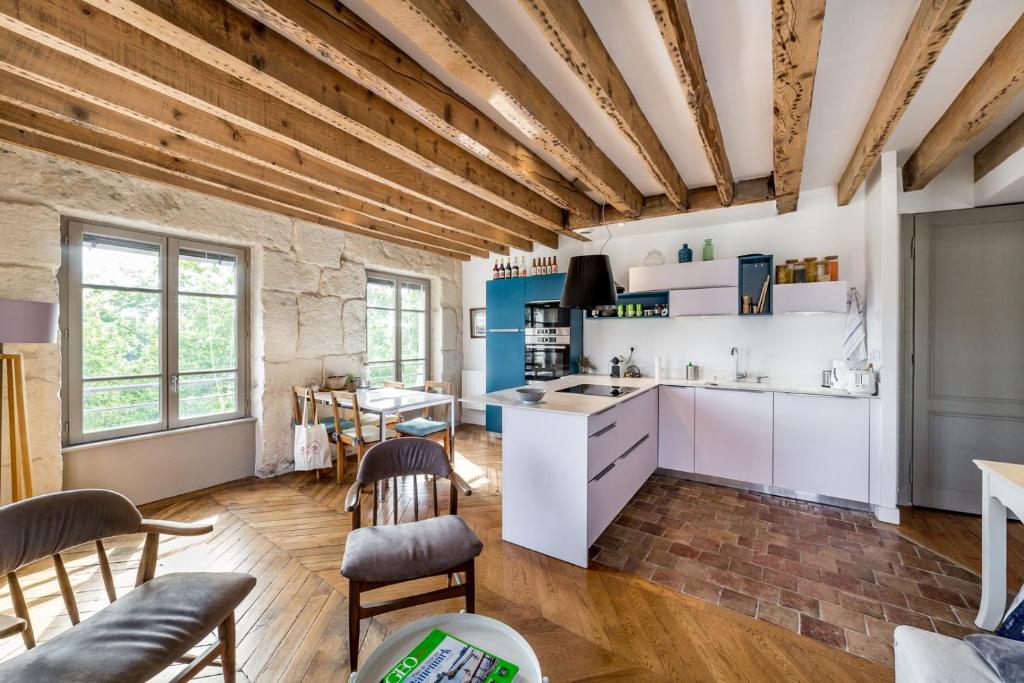 Authentic with an exceptional view AIL