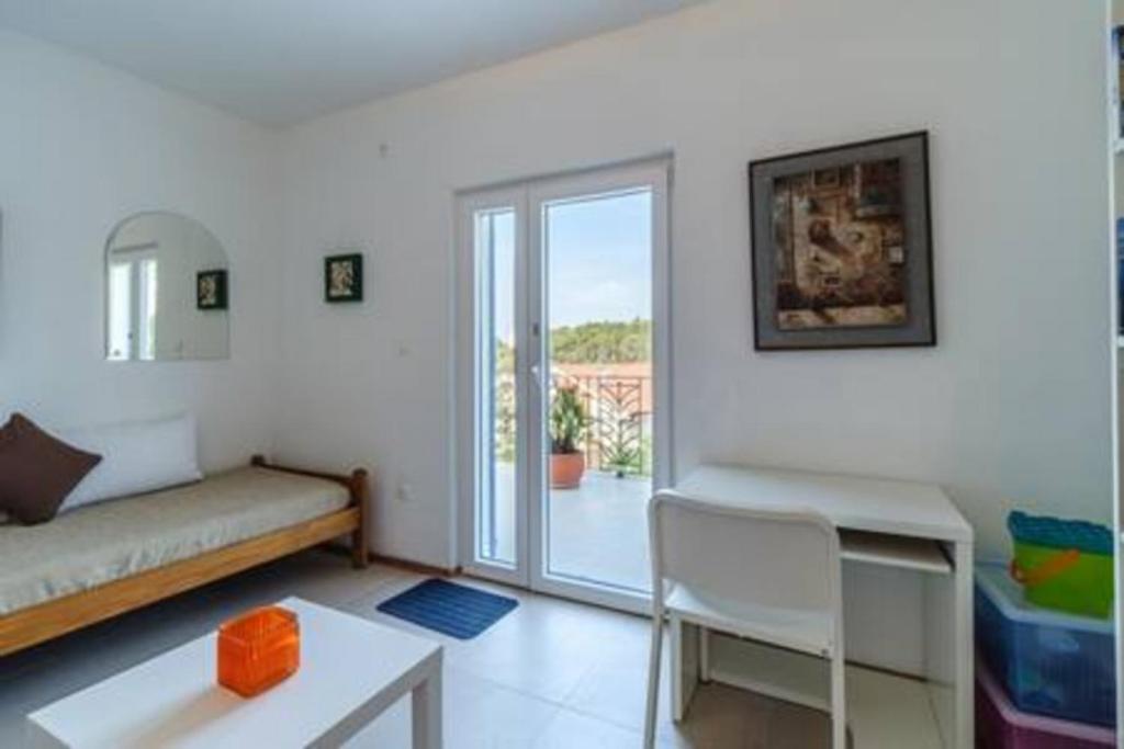 Fotografie z fotogalerie ubytování Villa Ameli v destinaci Milna