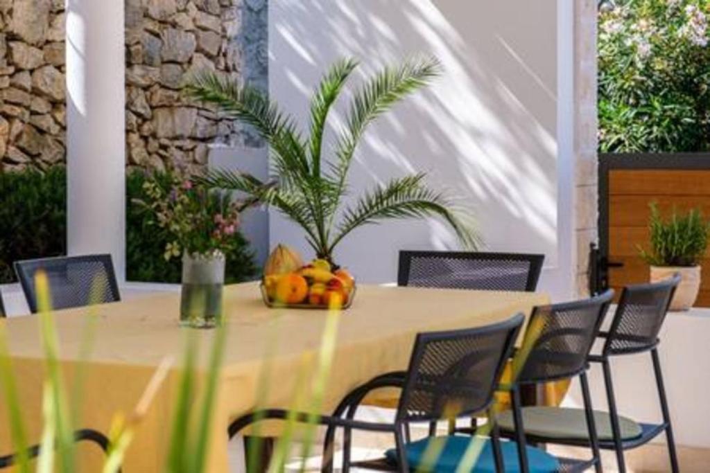Fotografie z fotogalerie ubytování Villa Ameli v destinaci Milna