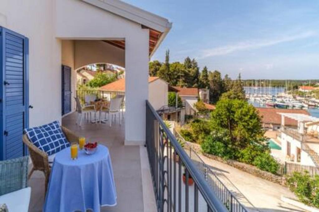 Fotografie z fotogalerie ubytování Villa Ameli v destinaci Milna