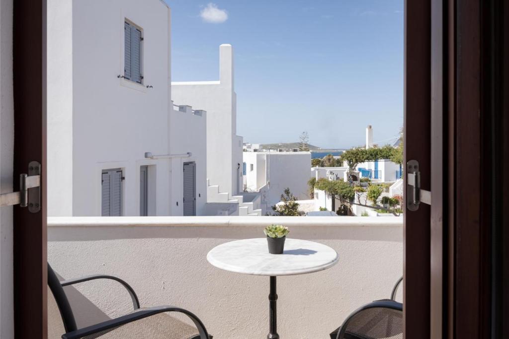 Balkón nebo terasa v ubytování Sunset Paros Naousa