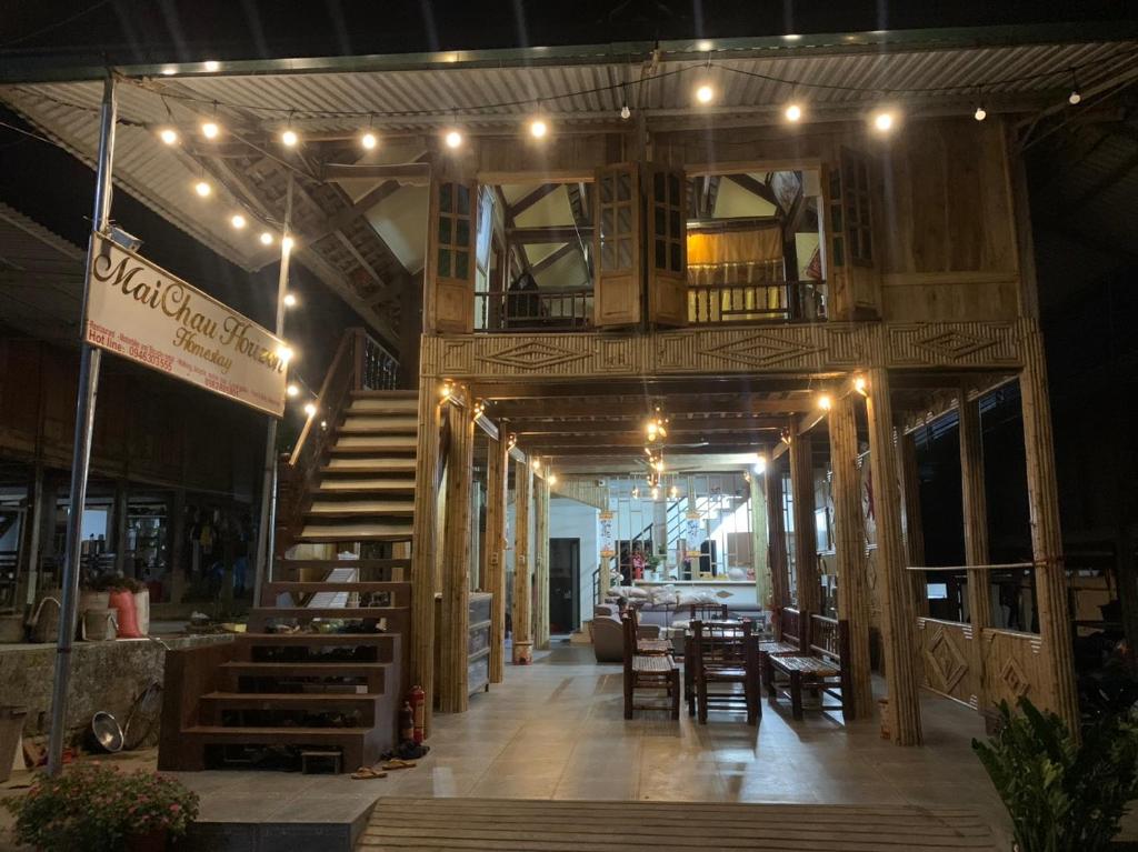 Mai chau Horizon Homestay - 带共享浴室的三人房间