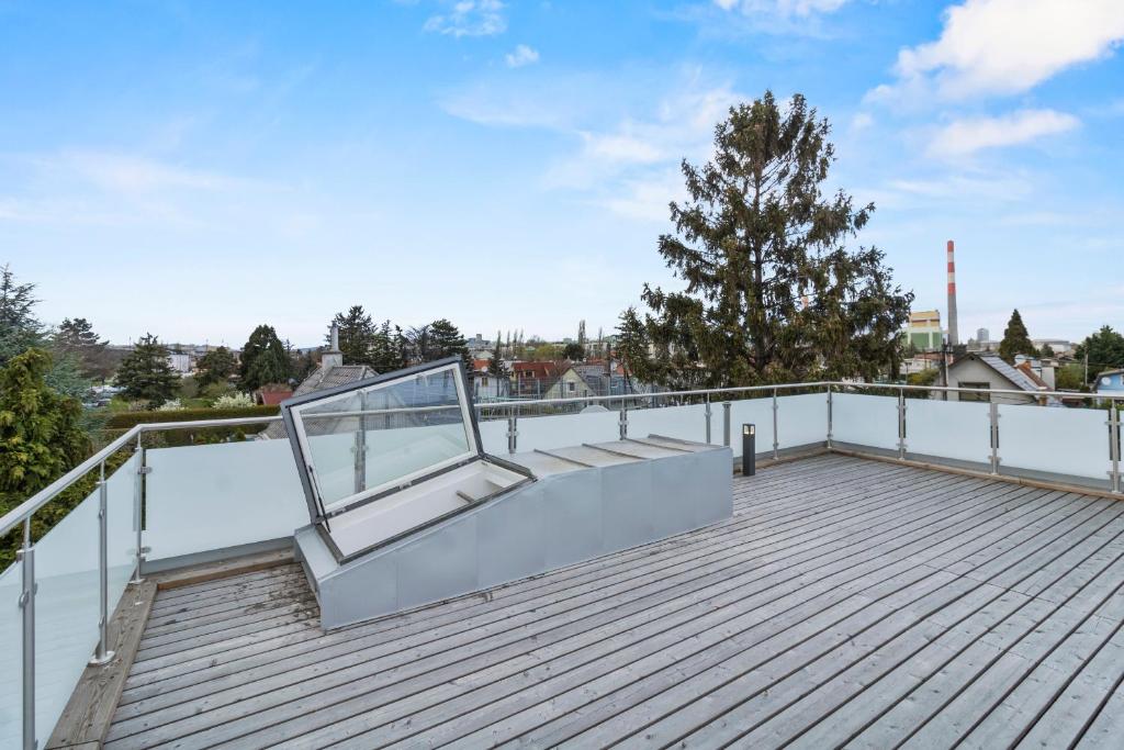 Balkón nebo terasa v ubytování Villa Jäger mit Pool in Wien