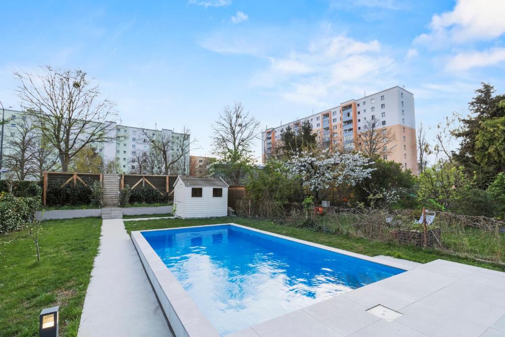 Bazén v ubytování Villa Jäger mit Pool in Wien nebo v jeho okolí