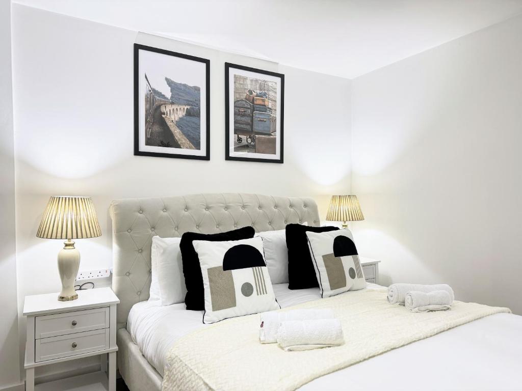 Manchester Apartments by BEVOLVE - City Centre - Apartment With Balcony