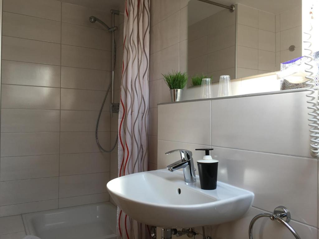 Hotel Gute Nacht - Resim 31