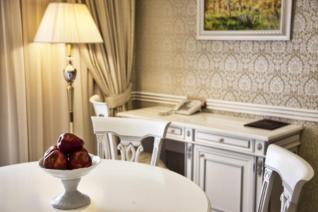 Multi Grand Pharaon Hotel - Deluxe Double Room
