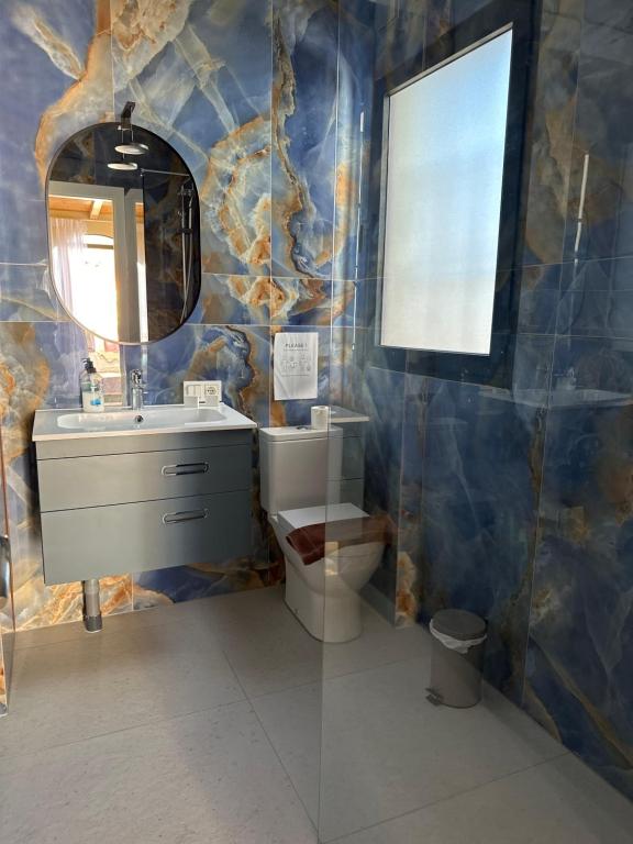 Kúpeľňa v ubytovaní Miramar Boutique Apartments ADULTS ONLY CORRALEJO