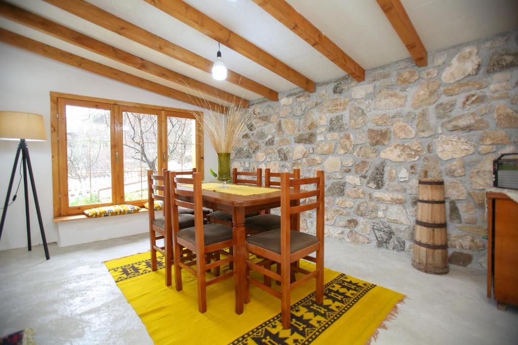 Fotografie z fotogalerie ubytování Guest House Bashaj Village v destinaci Bashaj