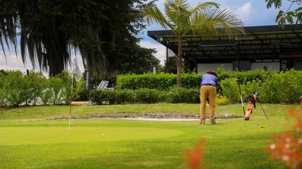 Hosté ubytování Hotel & Golf Isak Aeropuerto