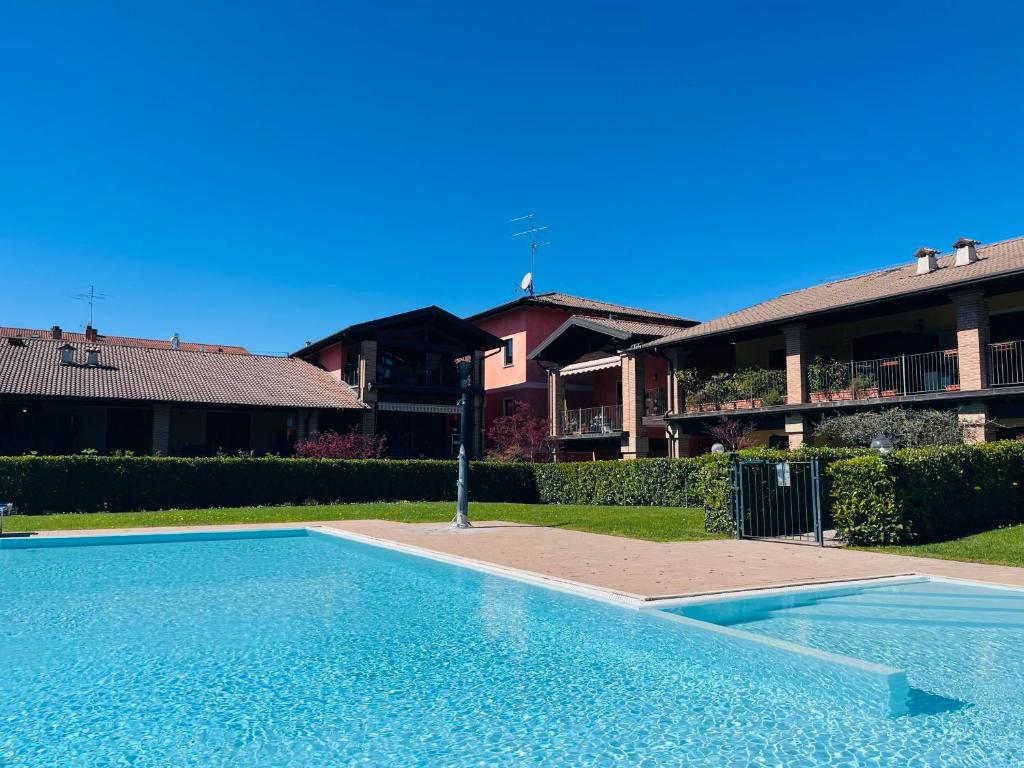 Πισίνα στο ή κοντά στο AL CASCINALE PESCHIERA DEL GARDA