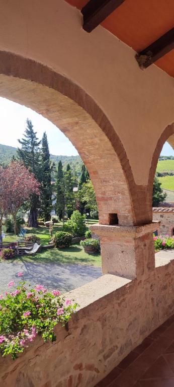 A garden outside Agriturismo Il Pozzo