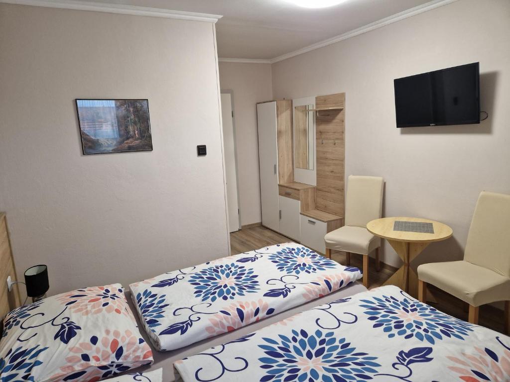 TV a/nebo společenská místnost v ubytování Hajnalka vendégház
