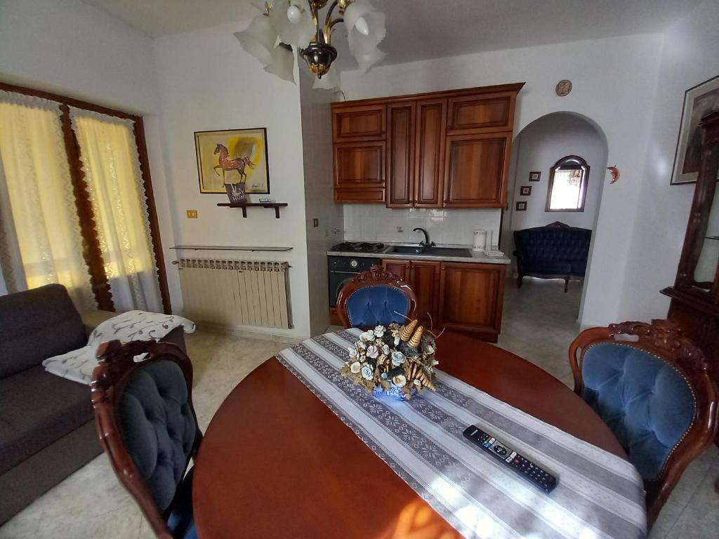 Kuchyň nebo kuchyňský kout v ubytování la casa di sotto