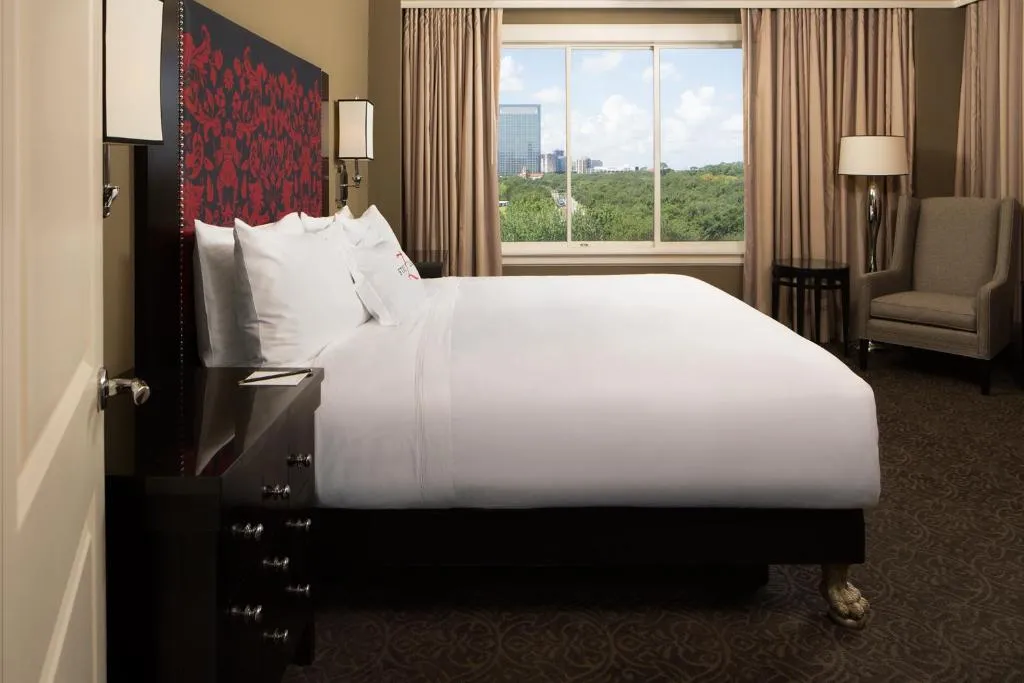 Standard Room, 1 Queen Bed