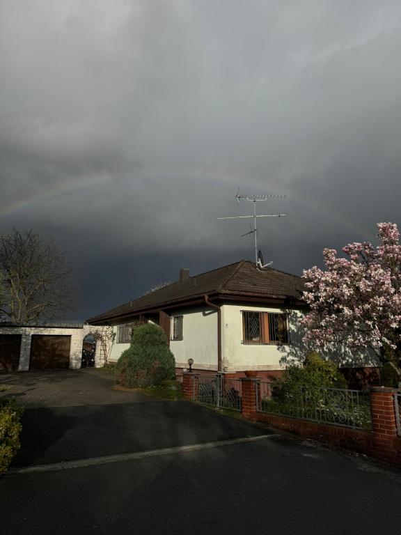 Fotografie z fotogalerie ubytování Haus mit Pool und Panoramablick v destinaci Hirschaid