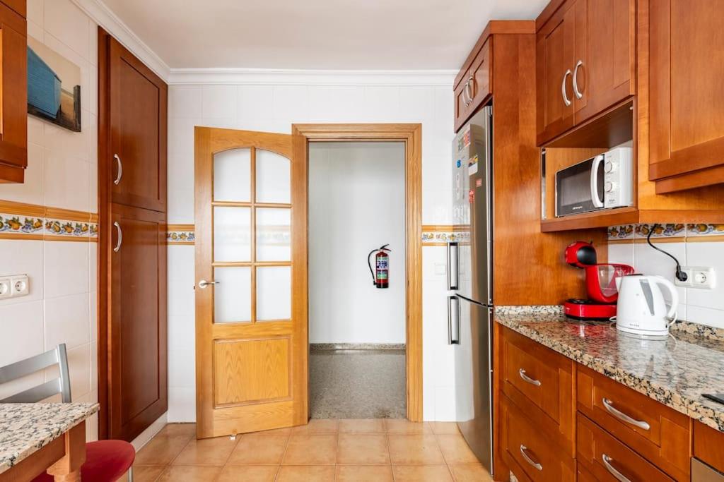 Amplio piso con 4 habitaciones para disfrutar de Málaga con parking gratuito - 17