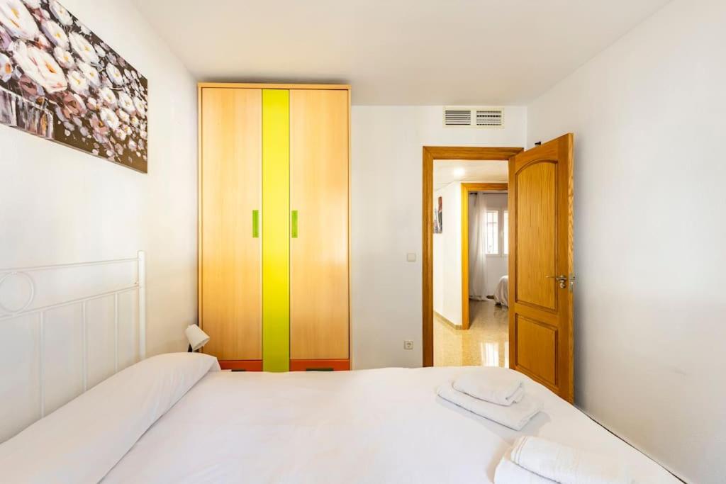 Amplio piso con 4 habitaciones para disfrutar de Málaga con parking gratuito - 8