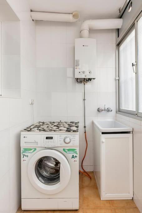 Amplio piso con 4 habitaciones para disfrutar de Málaga con parking gratuito - 15