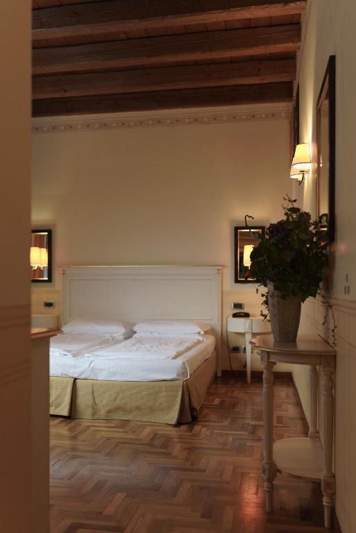 Hotel Villa Policreti - Double Or Twin Room With Garden View