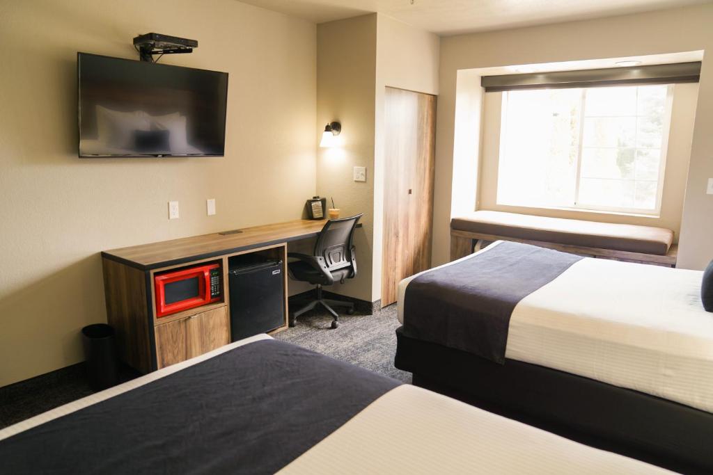 Hotel Ruby Sandpoint photo