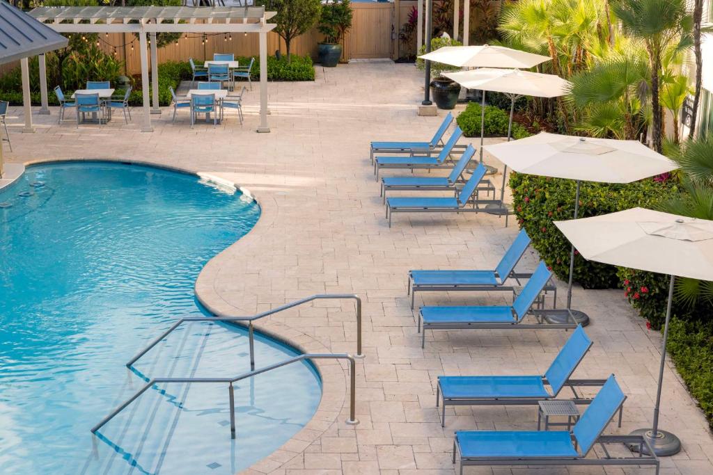 Bazén v ubytování Hampton Inn & Suites San Juan nebo v jeho okolí