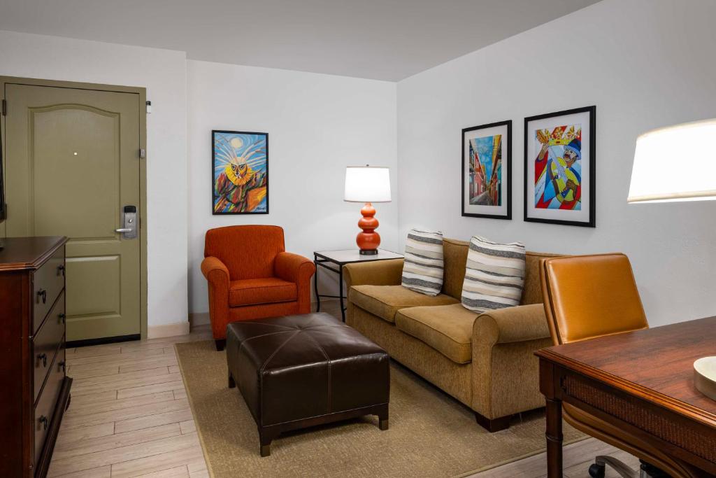 Posezení v ubytování Hampton Inn & Suites San Juan