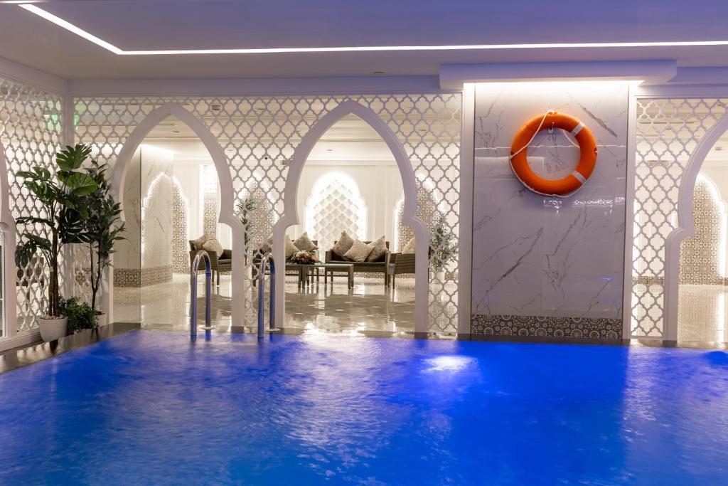 Bazén v ubytování Wassad Hotel Makkah فندق وسد مكة nebo v jeho okolí