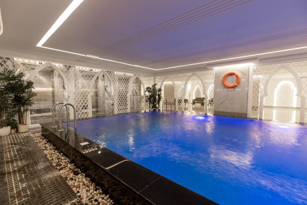 Bazén v ubytování Wassad Hotel Makkah فندق وسد مكة nebo v jeho okolí