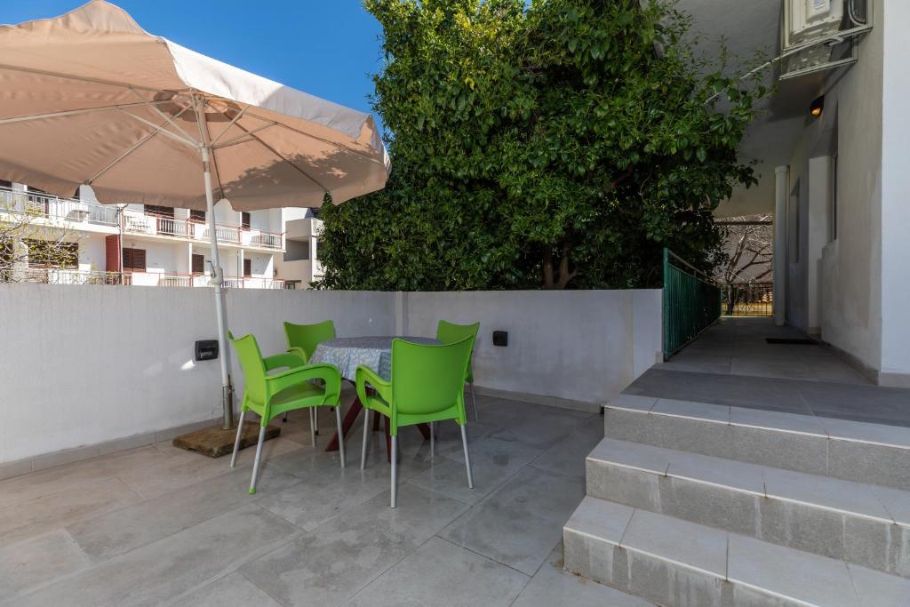 Balkón nebo terasa v ubytování Apartments with a parking space Podaca, Makarska - 6050