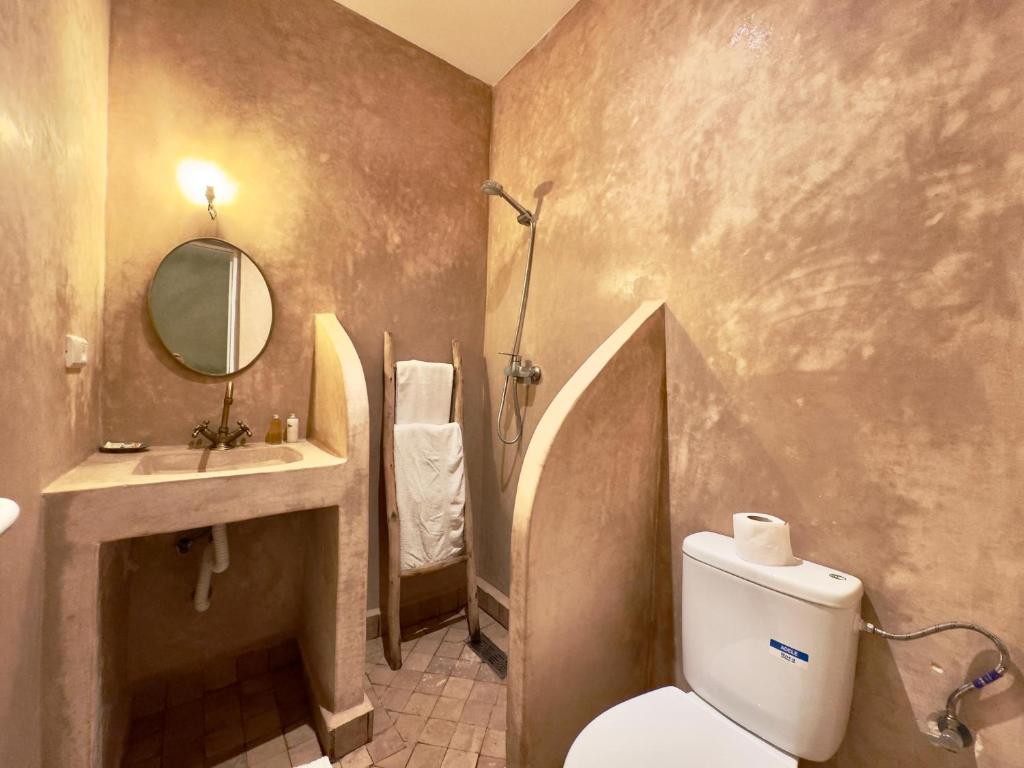 Koupelna v ubytování Riad La Rose Des Sables