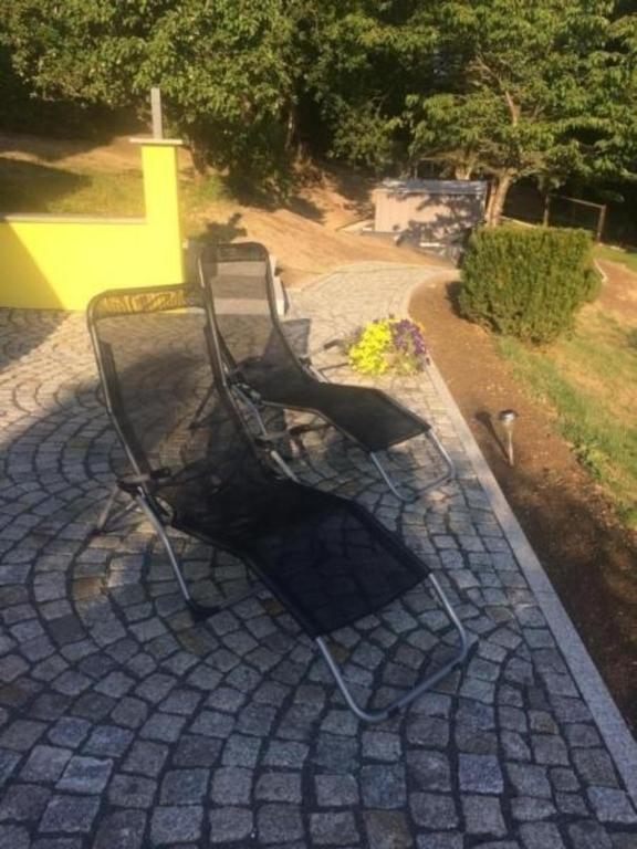 Zahrada ubytování Ferienhaus in Bad Elster mit Kleinem Kamin
