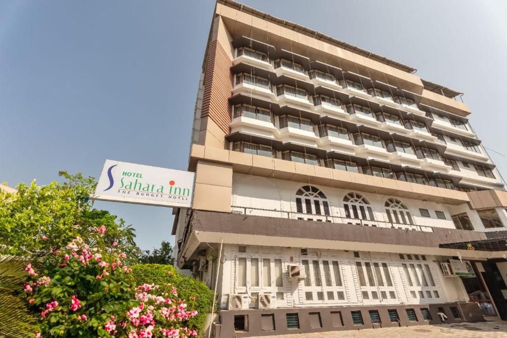 HOTEL SAHARA INN - Housity