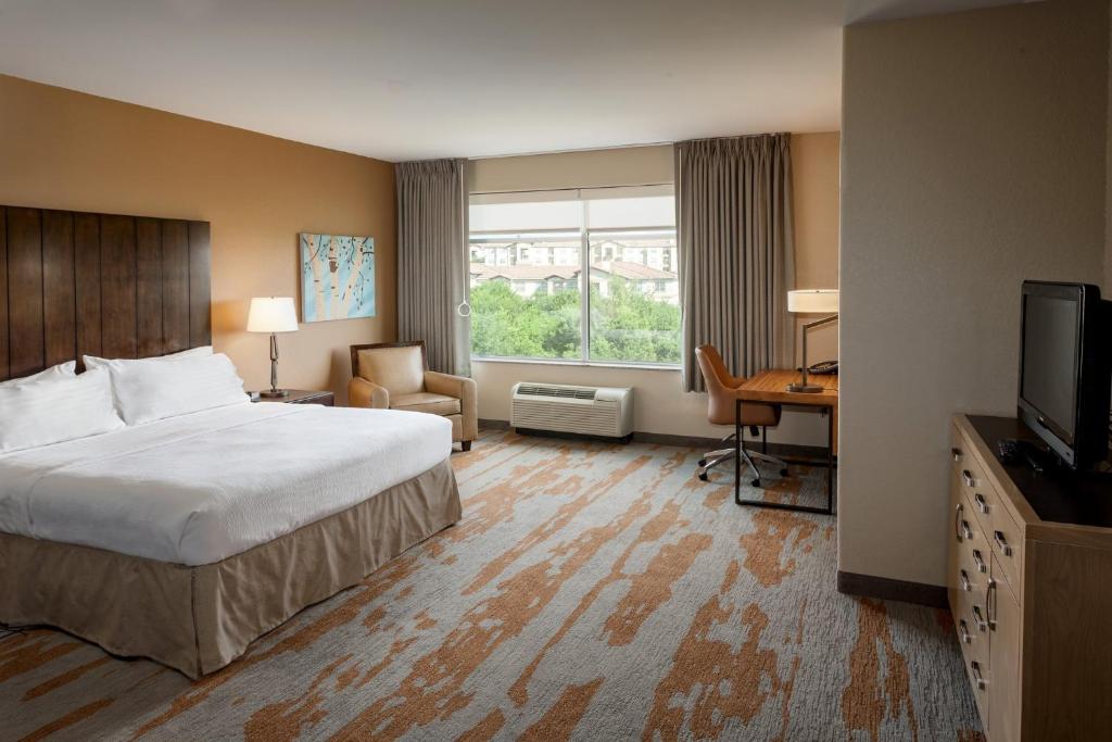 Holiday Inn San Antonio Northwest- SeaWorld Area, an IHG Hotel - Chambre King Standard Avec Tub Accessible Mobilité