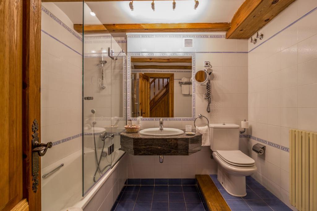 Koupelna v ubytování Hotel Ciria