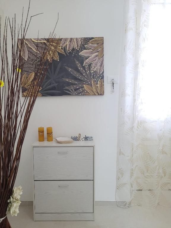 Fotografia z galérie ubytovania JEY STUDIO_INDEPENDENT SEAFRONT APARTMENT v destinácii Terrasini