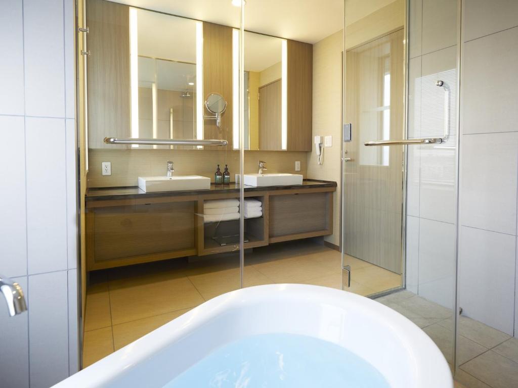 ANA Crowne Plaza Chitose by IHG photo