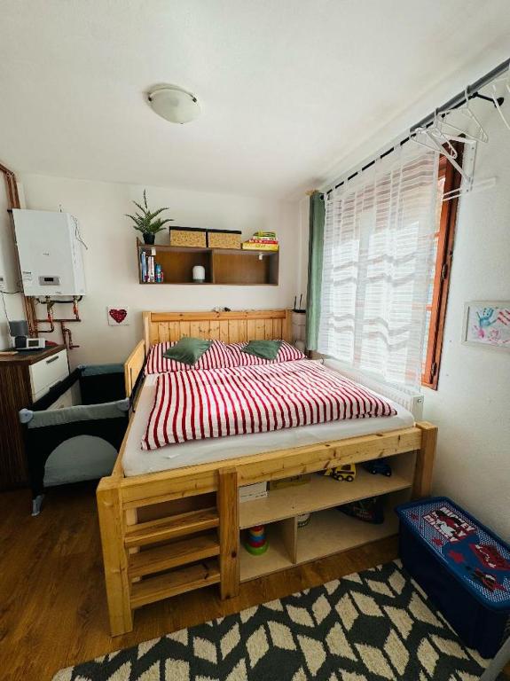 Łóżko lub łóżka w pokoju w obiekcie Apartmány Srub Jenišov