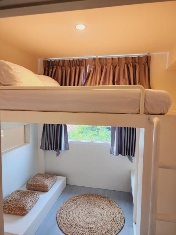 Line Bangkok Hostel - 17