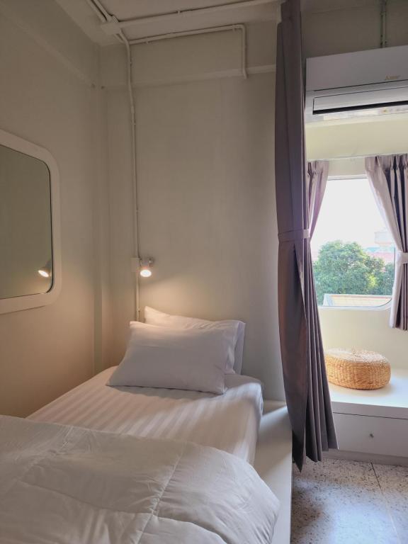 Line Bangkok Hostel - 10