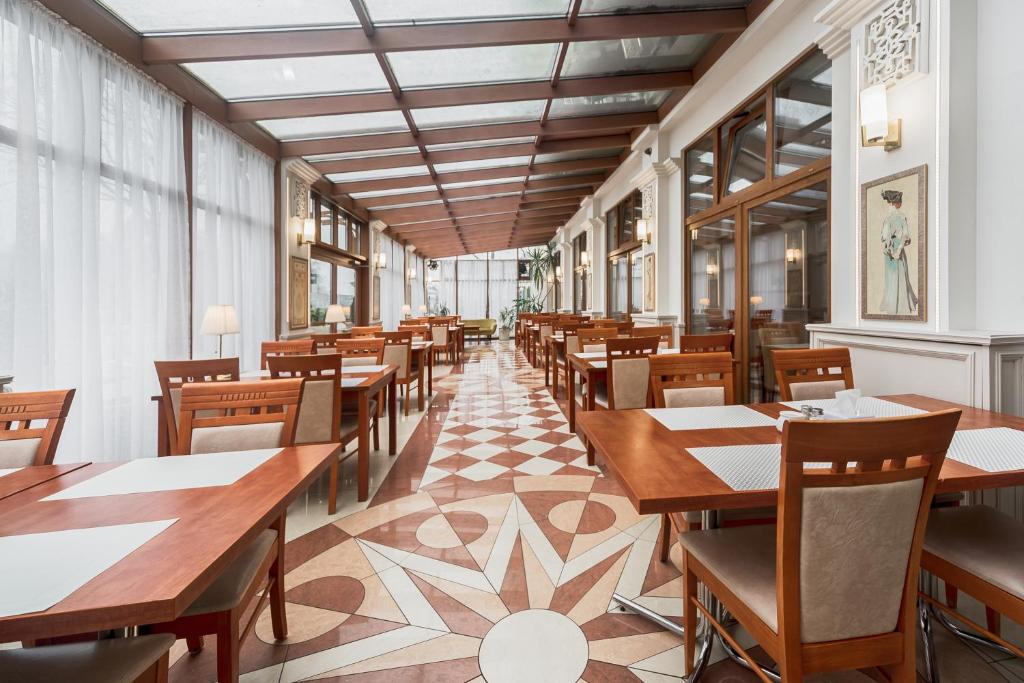 Restaurace v ubytování Rezydent Resort