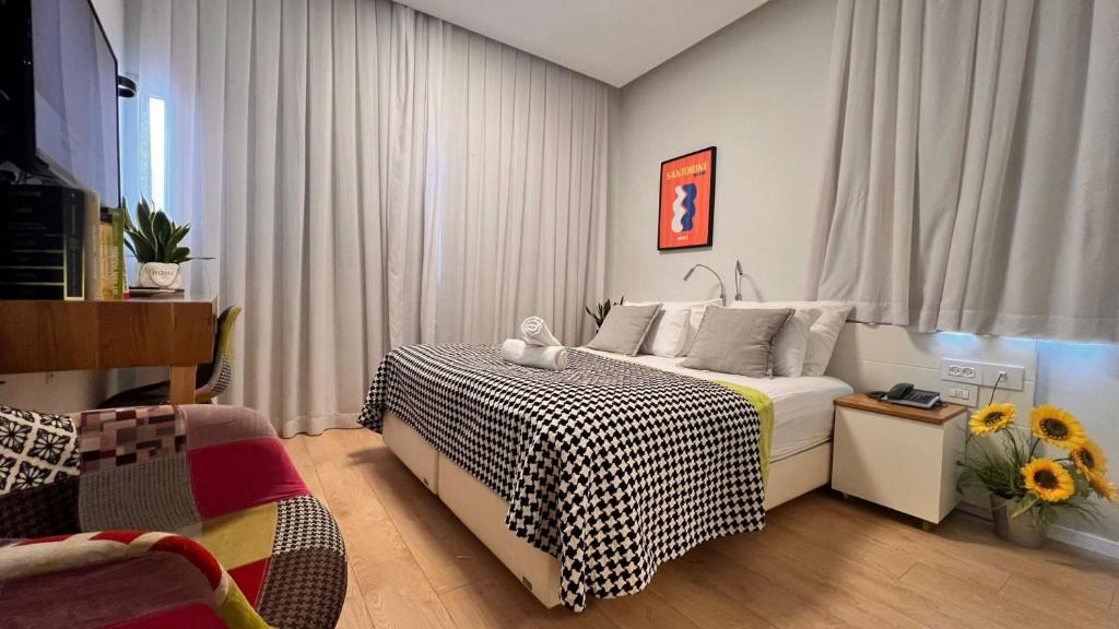 Ліжко або ліжка в номері Dizengoff 208 Hotel Tel Aviv