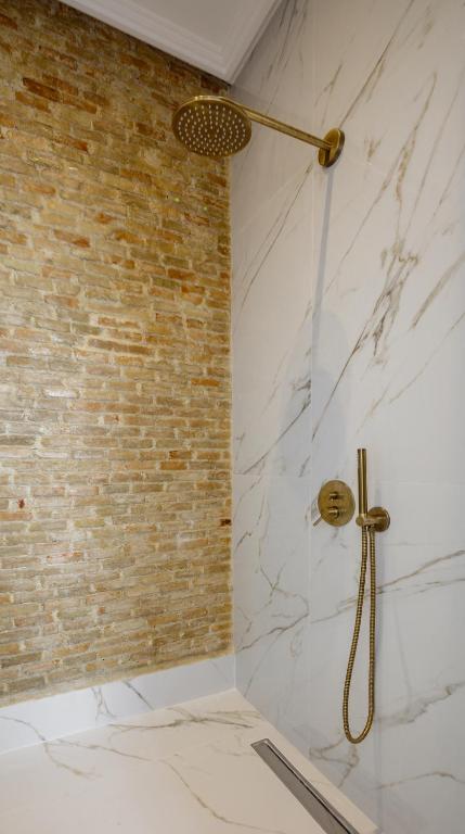 La Divina - Resim 13