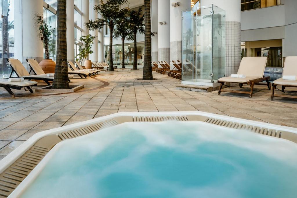 Bazén v ubytování Vert Dead Sea by AFI Hotels nebo v jeho okolí
