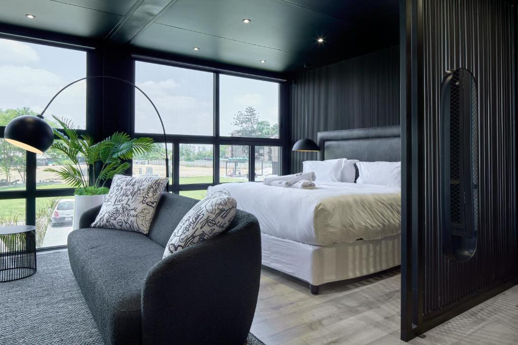 Llit o llits en una habitació de Cargo88 Hotel