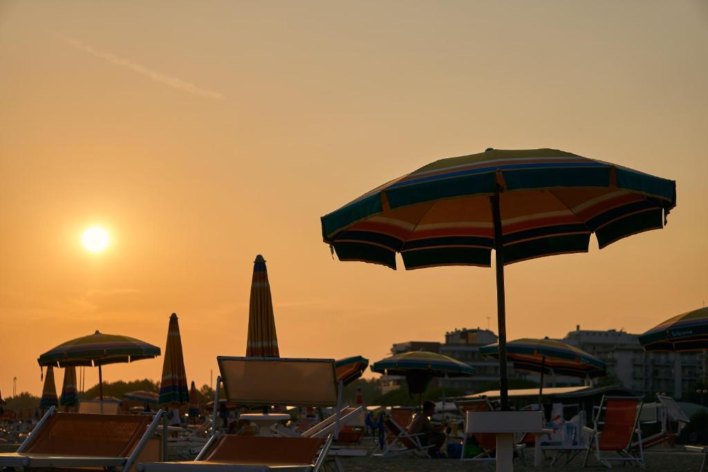 The sunrise or sunset as seen from A villát or nearby